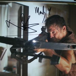 Norman Reedus autograph